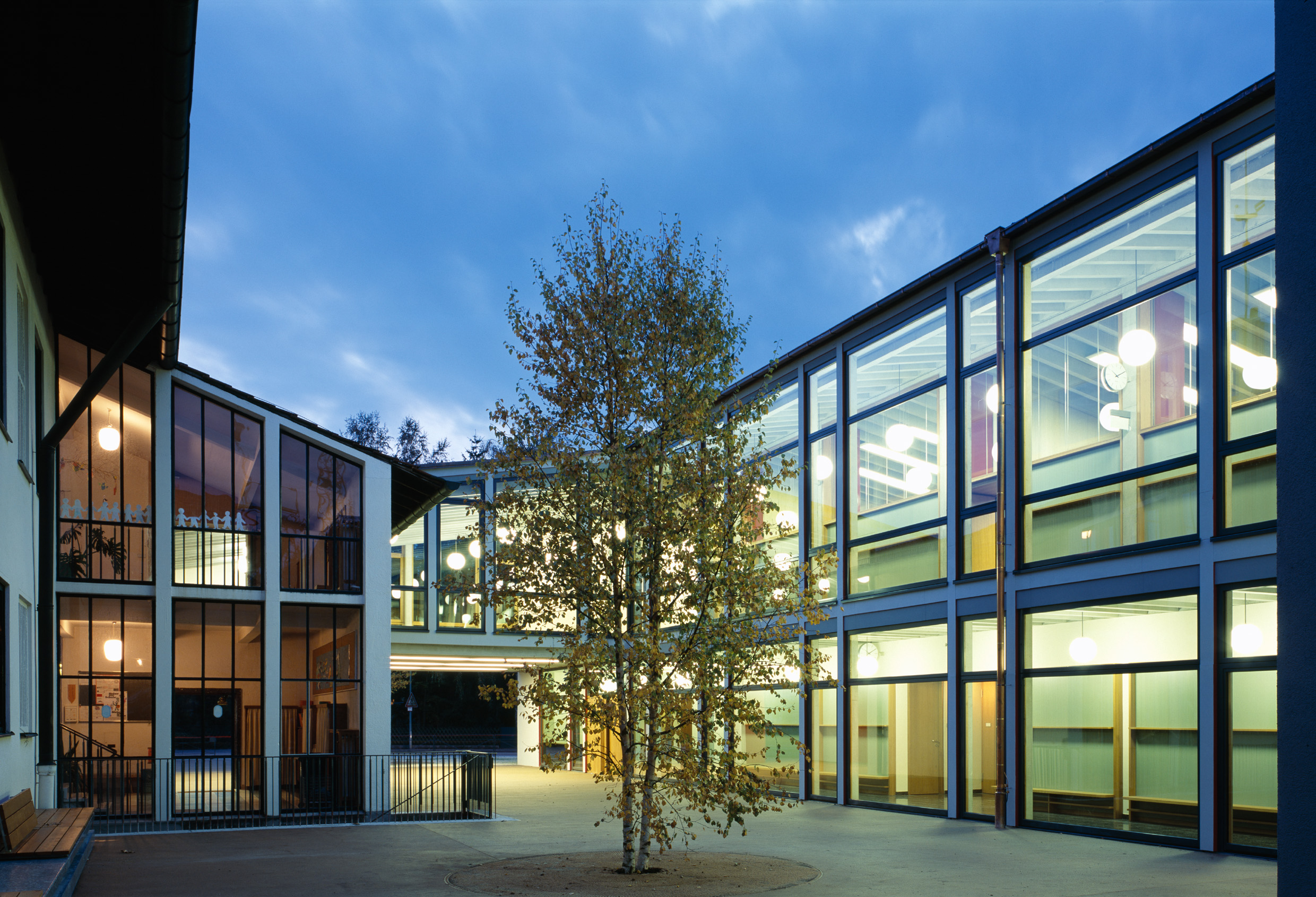 Grundschule in Schondorf am AmmerseeArchitektur: Sunder-Plassmann Architekten